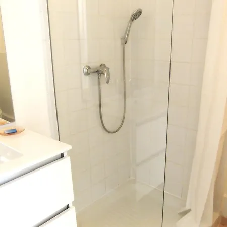 Διαμέρισμα P2 4 Prs, 200 M Et Cv