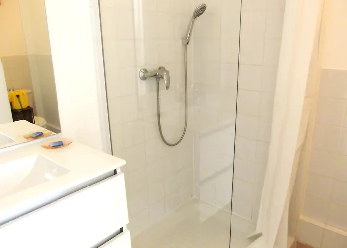 Apartamento P2 4 Prs, 200 M Et Cv