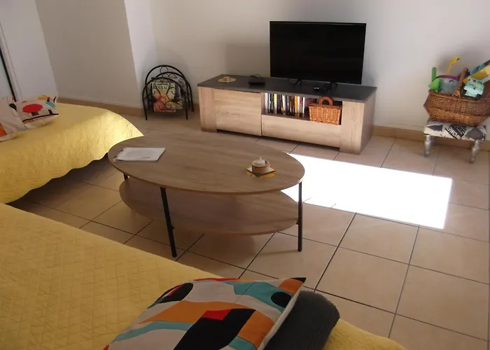 P2 4 Prs, 200 M Et Cv * Le Grau-du-Roi